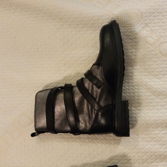 Likenew buckle Irregular Choice boots, size 36, size 5.5 -ish US - Picture 6 of 11
